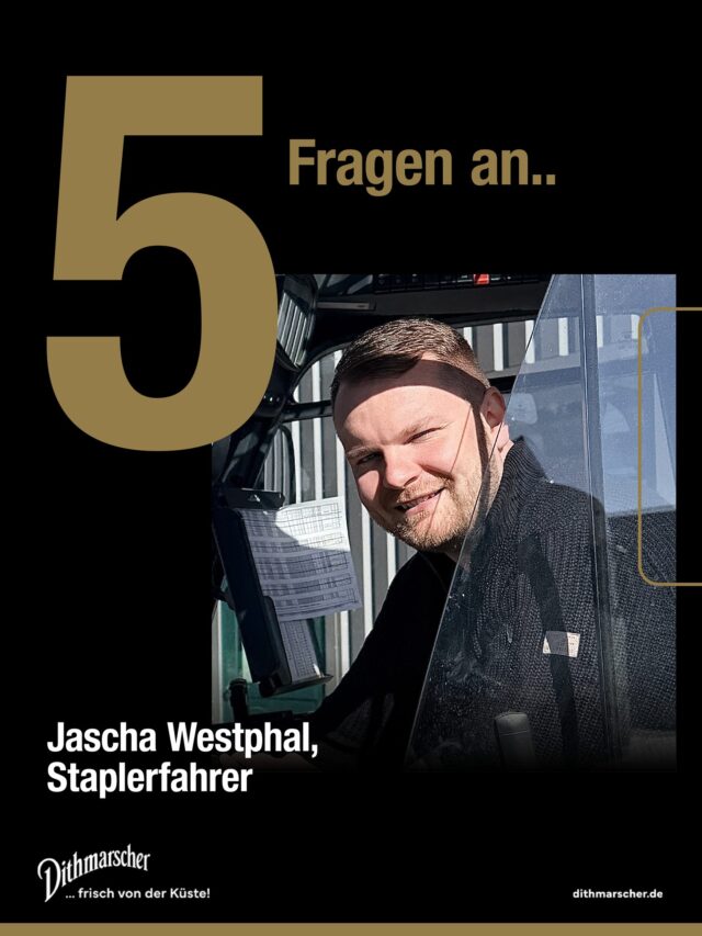 Jascha aus dem Team Logistik sorgt dafür, dass bei Dithmarscher alles läuft. 🚛🍺 Seit einem Jahr ist er mit dem Stapler zwischen Kisten, Fahrern und frischer Küstenluft unterwegs. 👍
#dithmarscher #dithmarscherbrauerei #frischvonderküste #dithmarscherbiershop